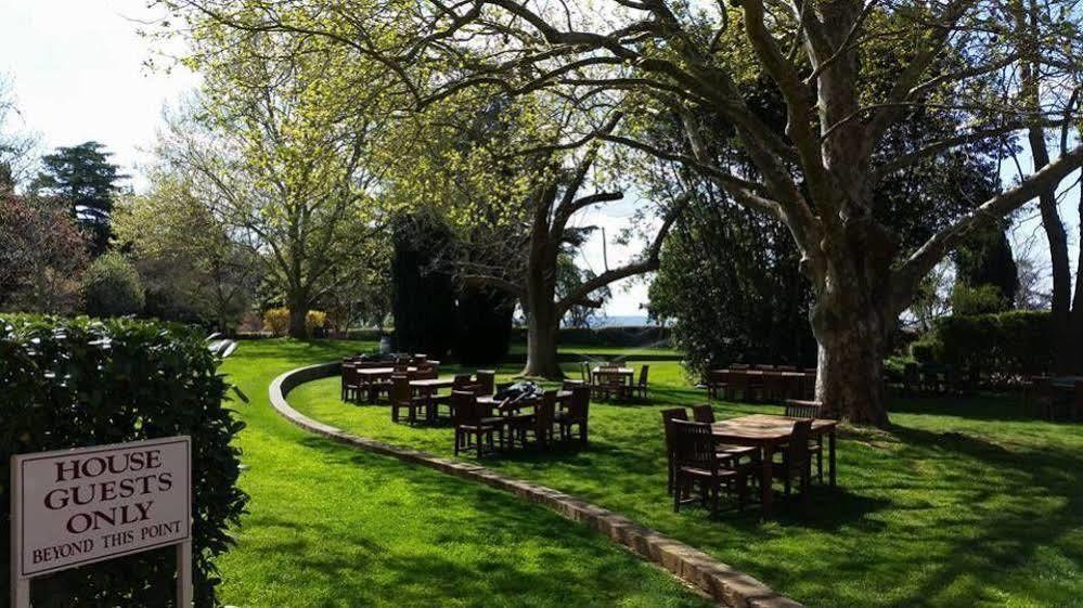 Petersons Armidale Winery And Guesthouse Экстерьер фото